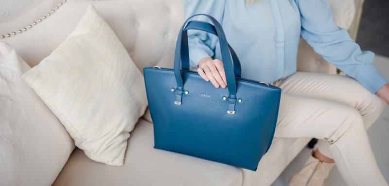 Trendová dánská koženková kabelka přes rameno VUCH Sonny, modrá