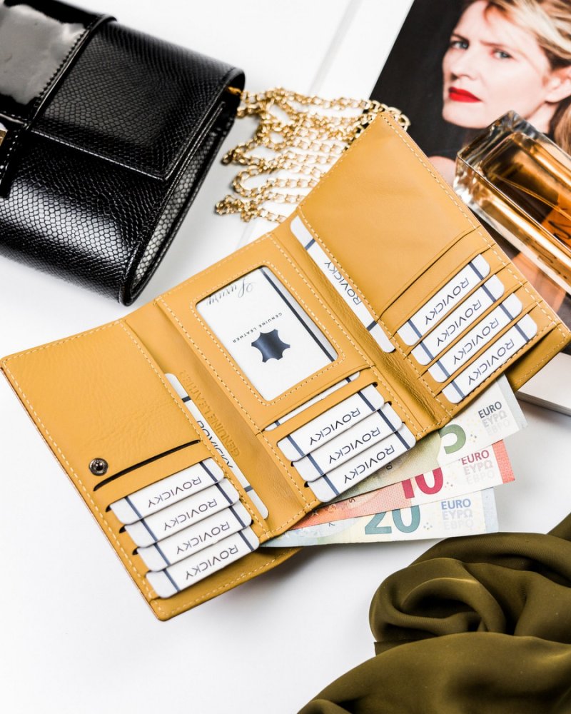Trendová kožená peněženka Cavaldi Erika, zlatá