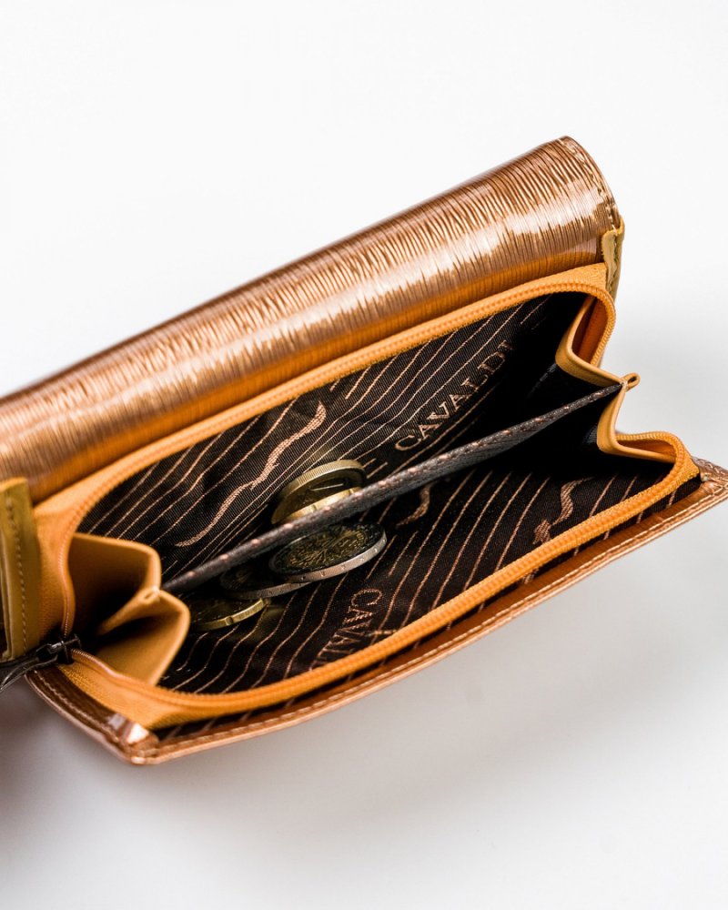 Trendová kožená peněženka Cavaldi Erika, zlatá