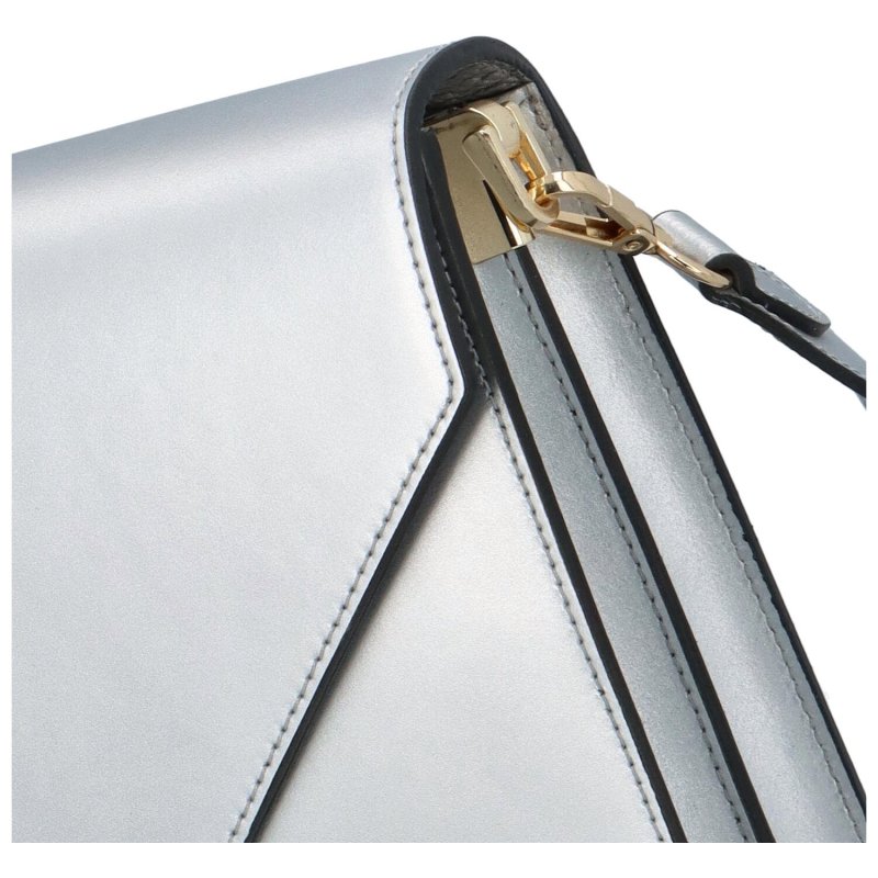 Dámská pevná kožená kabelka s výraznou klopou Brigit, stříbrná