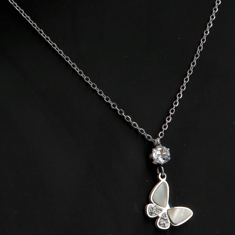 Něžný dámský náhrdelník s chirurgické oceli Butterfly 2