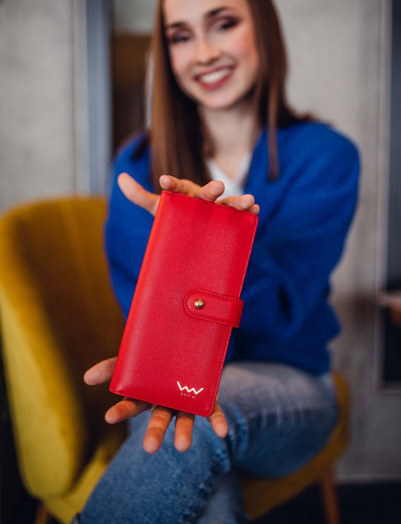 Výrazná dámská koženková peněženka VUCH Laita, červená